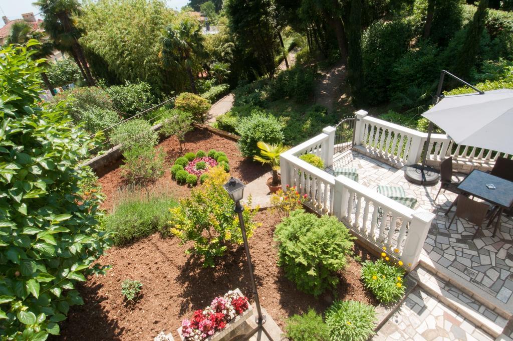 Apartments Villa Salona Опатия Стая снимка