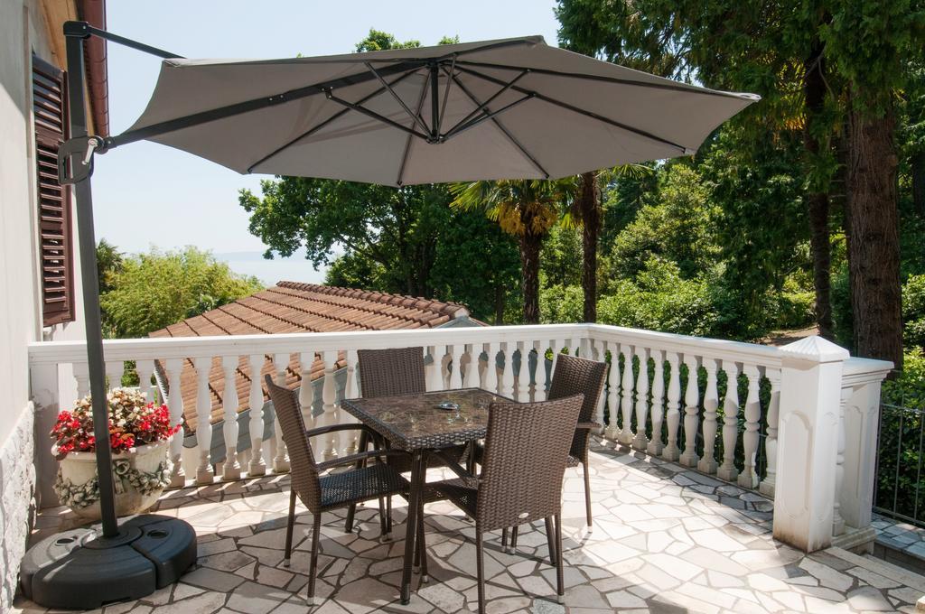 Apartments Villa Salona Опатия Стая снимка