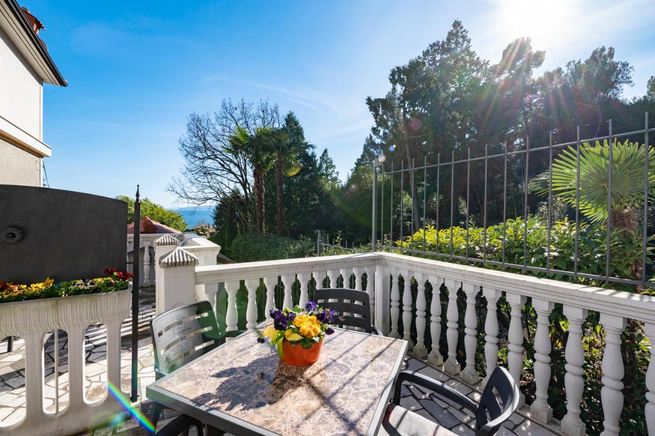 Apartments Villa Salona Опатия Екстериор снимка