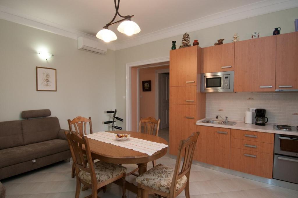 Apartments Villa Salona Опатия Стая снимка